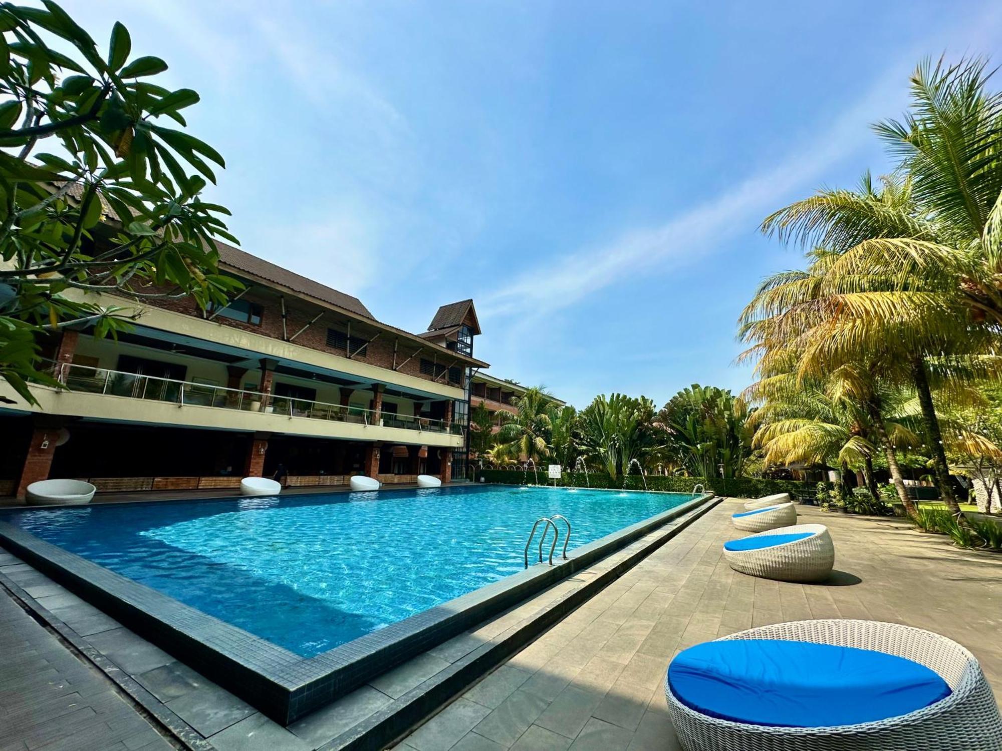 Grand Mulya Hotel Bogor Exterior photo