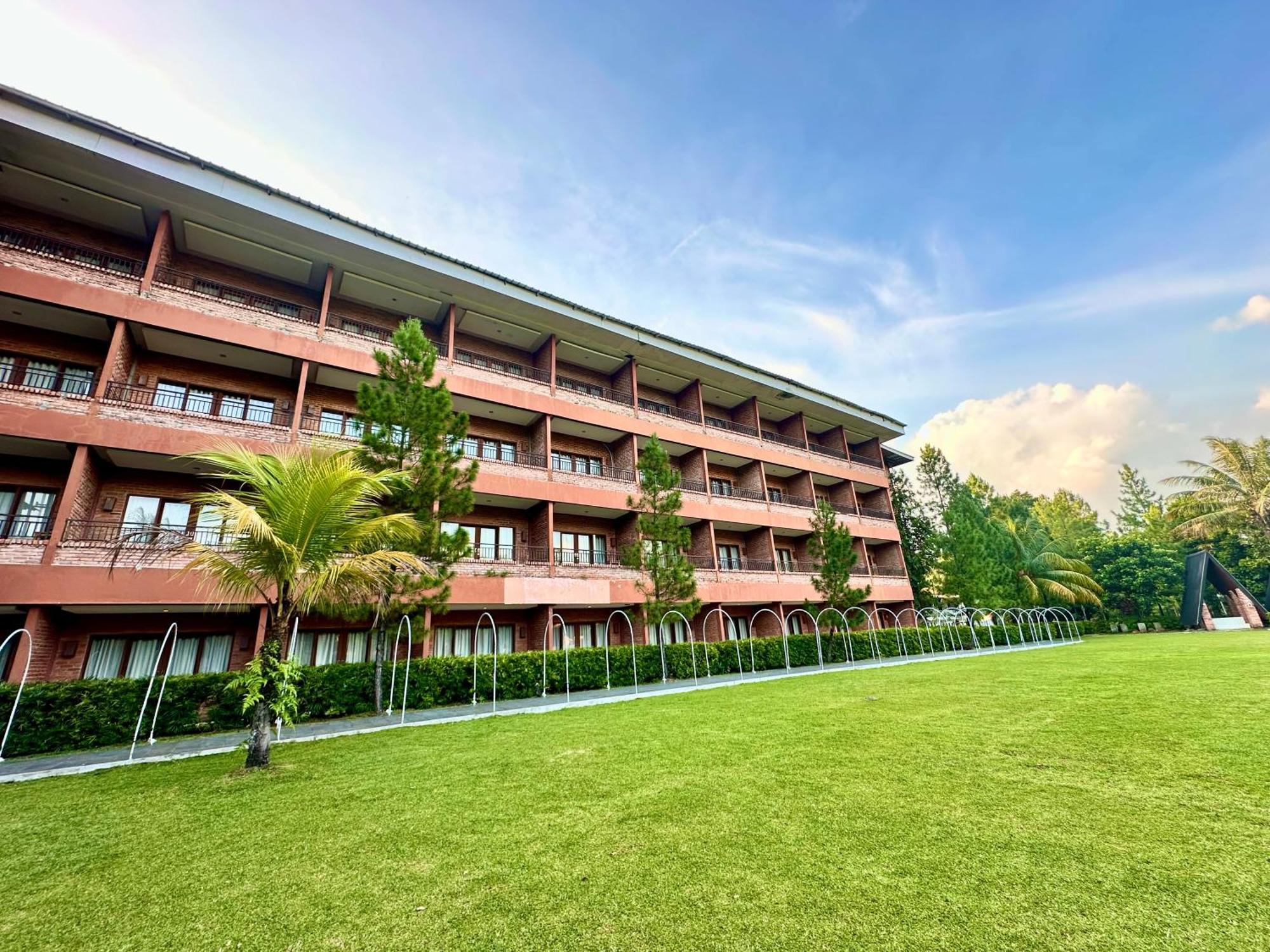 Grand Mulya Hotel Bogor Exterior photo