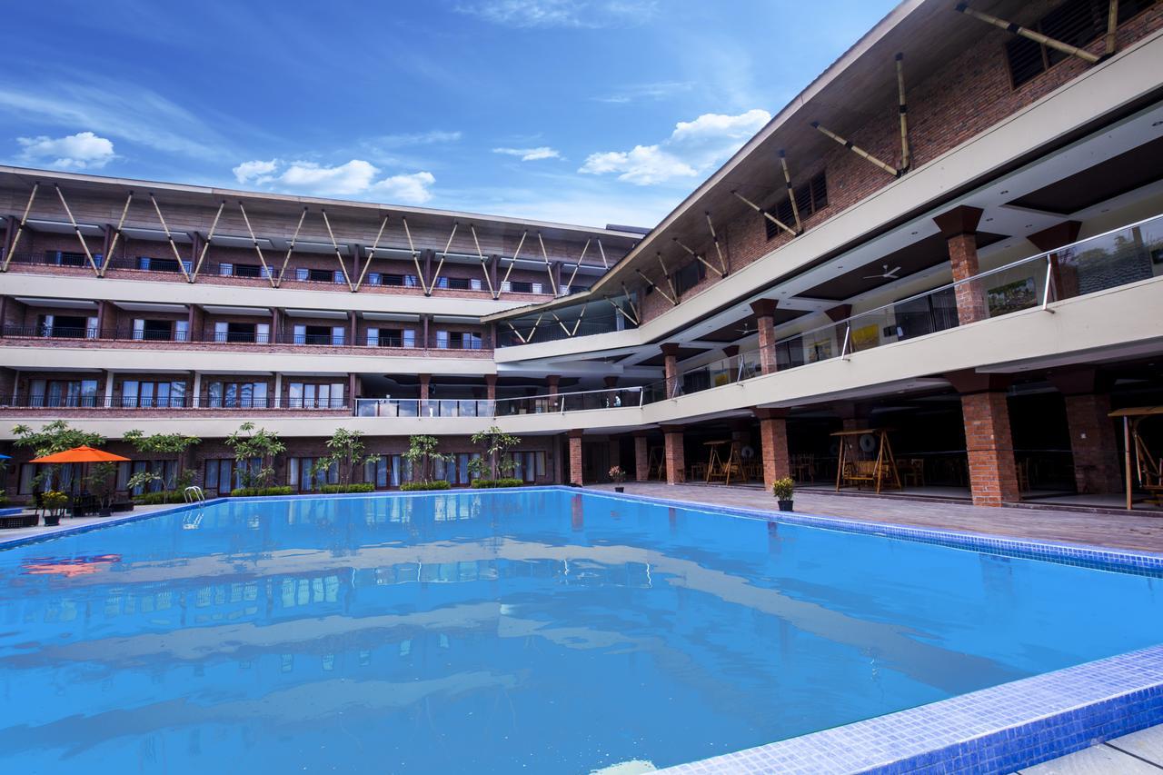 Grand Mulya Hotel Bogor Exterior photo